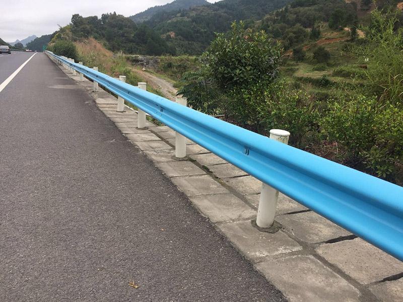文山雙波護(hù)欄板