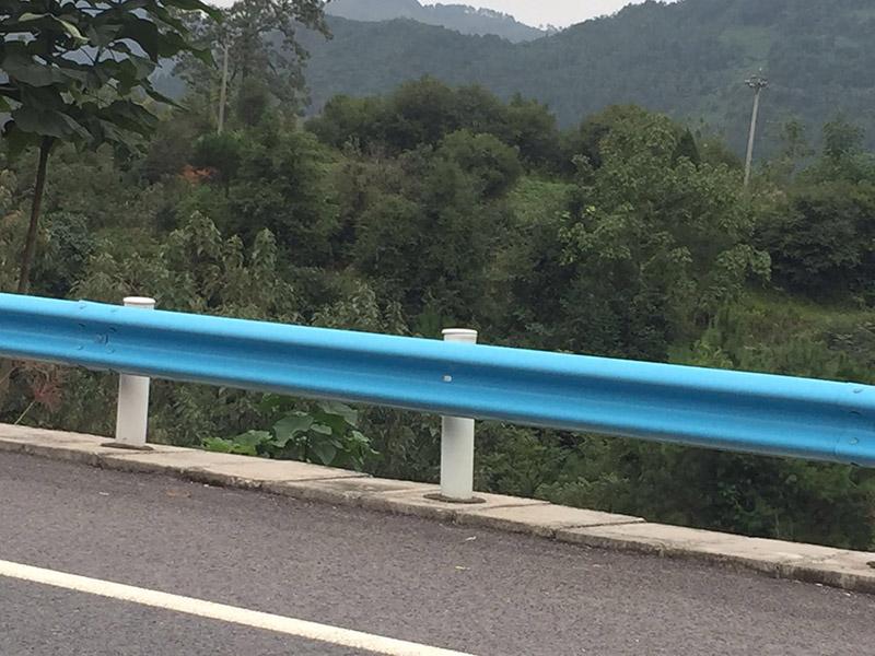 河南路側護欄板
