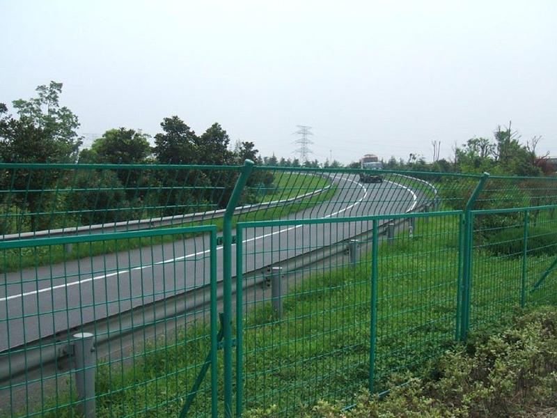 朝陽公路護(hù)欄網(wǎng)